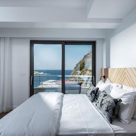 ליגאריה Made By The Sea Villa 4 מראה חיצוני תמונה